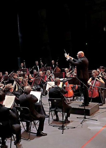 Новогодний вальс-гала